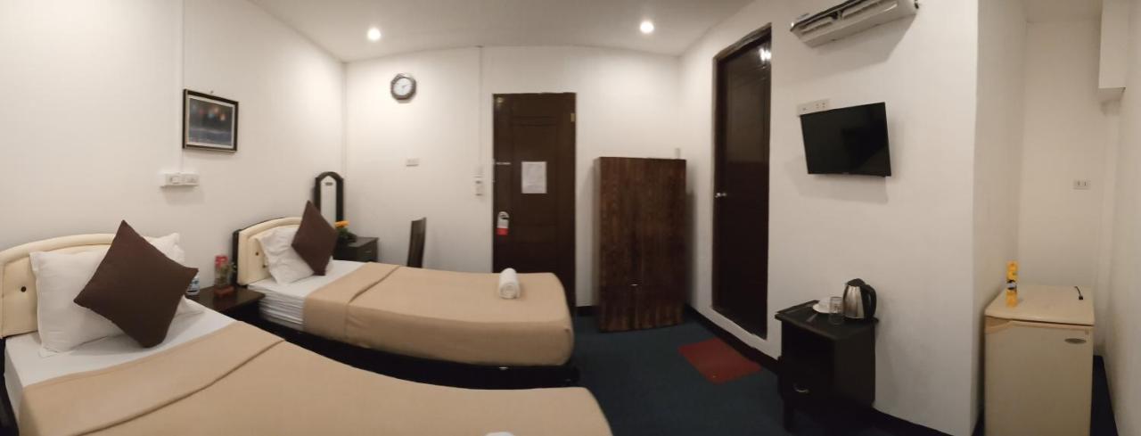 Amax Inn Cebu Мандау Сити Екстериор снимка