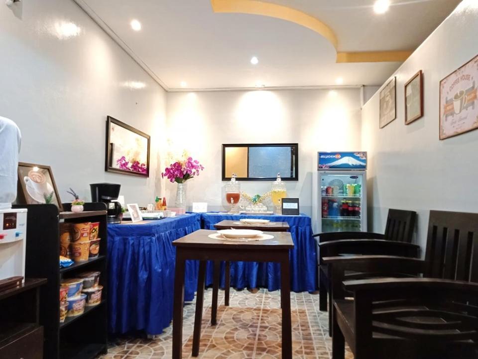 Amax Inn Cebu Мандау Сити Екстериор снимка