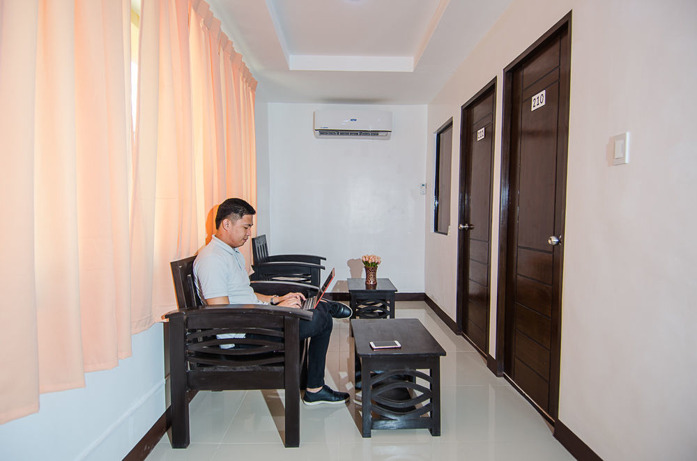 Amax Inn Cebu Мандау Сити Екстериор снимка