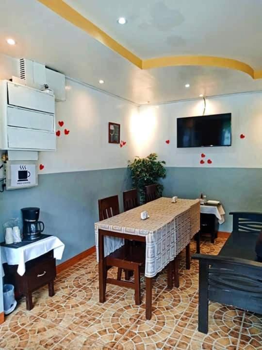 Amax Inn Cebu Мандау Сити Екстериор снимка